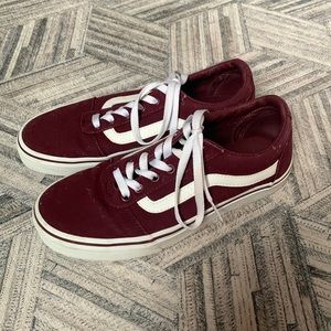 🎡🥰VANS🥰🎡 Burgandy canvas sneaks 🎡